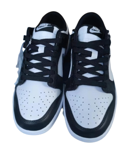 Pre-Loved Nike Dunks Blk/Wht Size 7y or 8.5 WMNS
