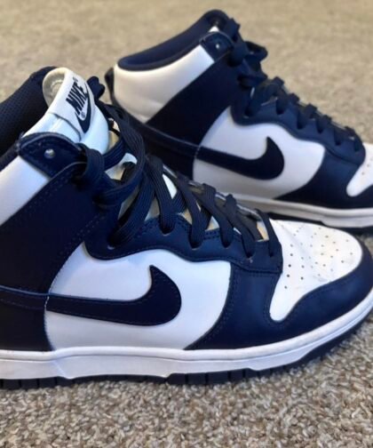 Pre-Loved High-Top Navy Blue and White Nike Dunks Fits Size 7.5 Men or 9 Women's